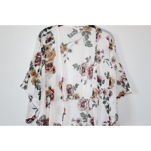 Maurices Sheer Metallic Floral Open Front Cardigan Kimono Plus Size 2X/3X H14770 - Picture 3 of 7